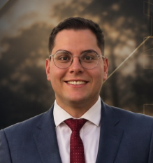 Dr. Guilherme Ursino